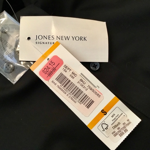 Jones New York Signature Easy Care Button Down Shirt - Picture 10 of 11